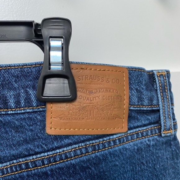 Levi’s wedgie straight size ankle cut dark denim jeans​ - Picture 5 of 9